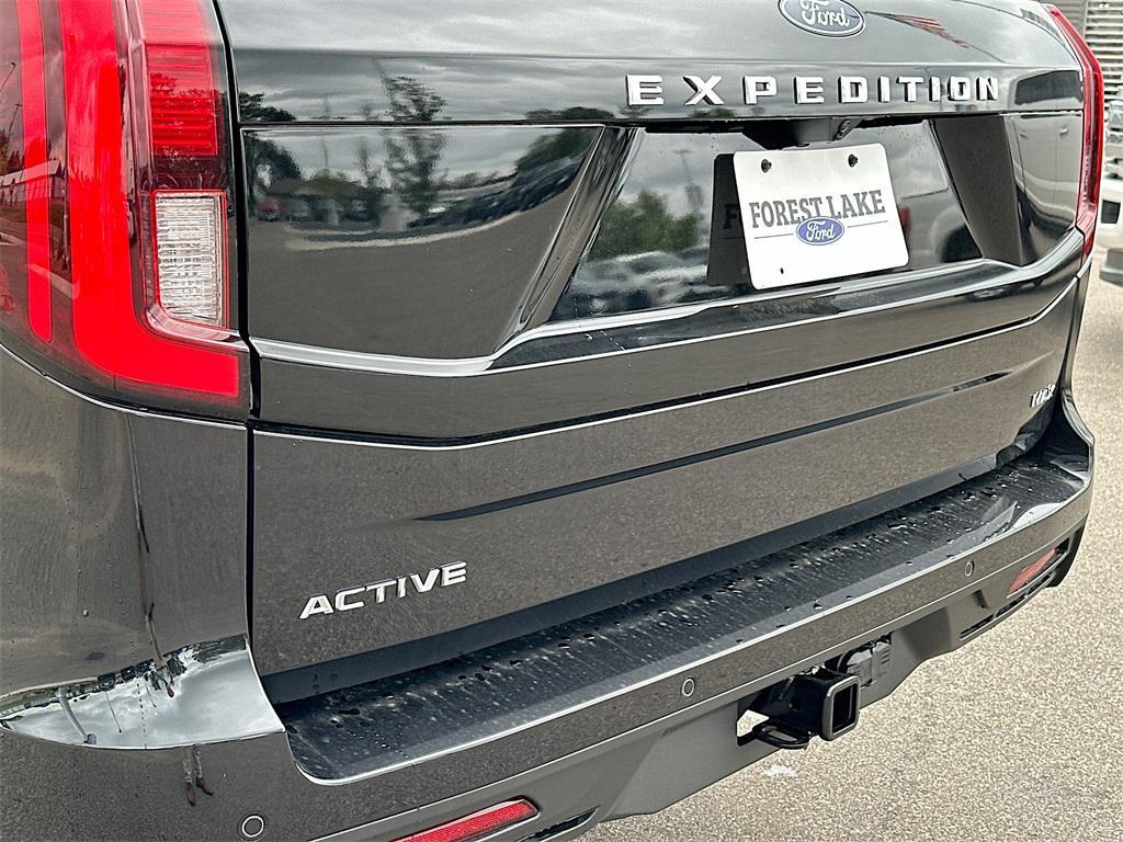 new 2025 Ford Expedition Max car, priced at $76,070
