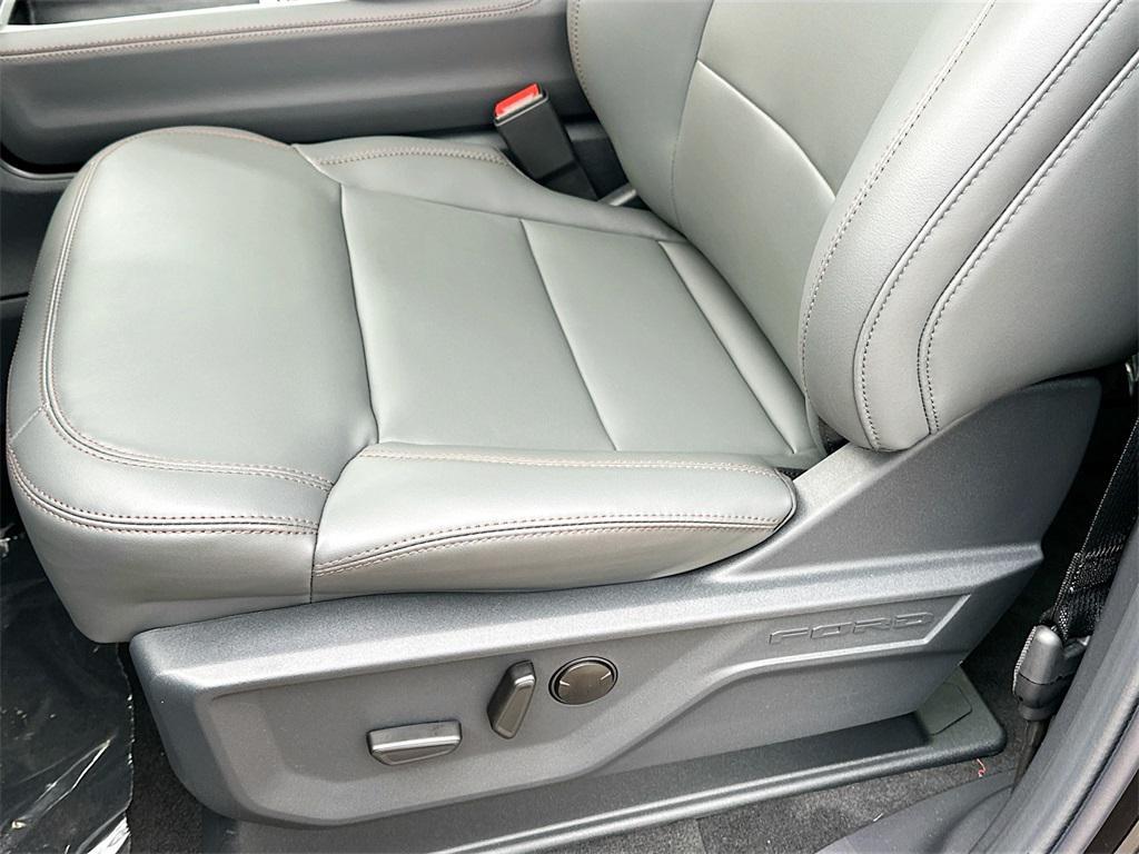new 2025 Ford Expedition Max car, priced at $76,070