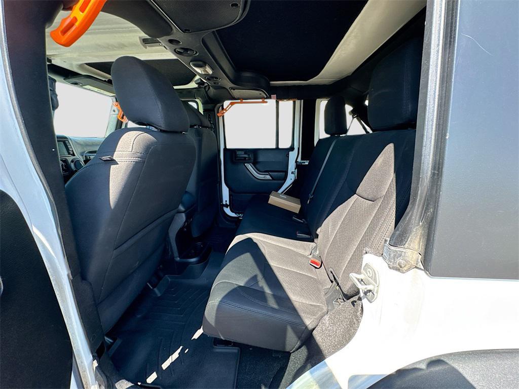 used 2015 Jeep Wrangler Unlimited car, priced at $15,899