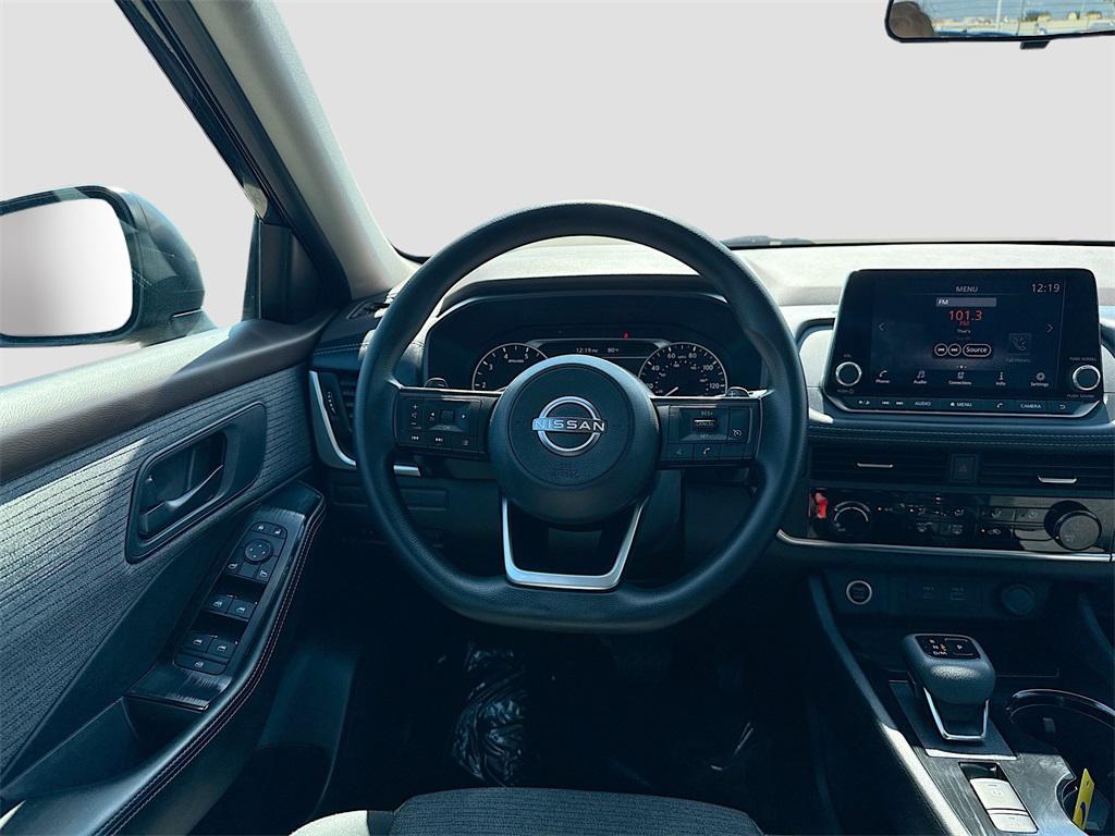 used 2022 Nissan Rogue car, priced at $18,999
