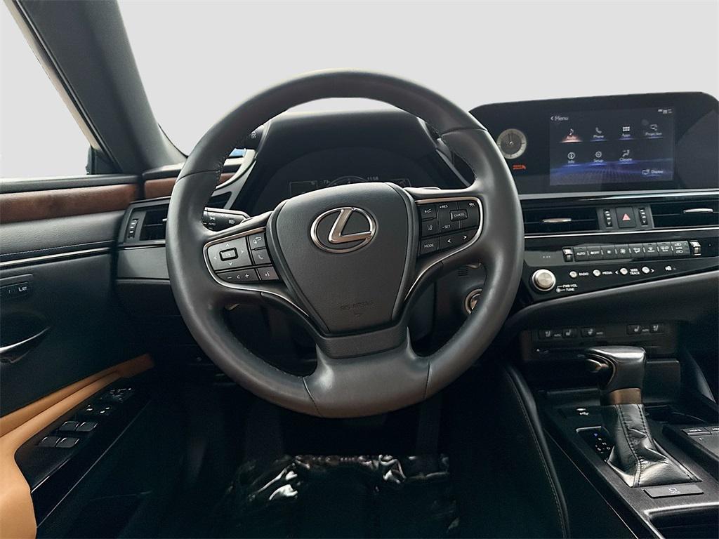 used 2022 Lexus ES 350 car, priced at $34,399