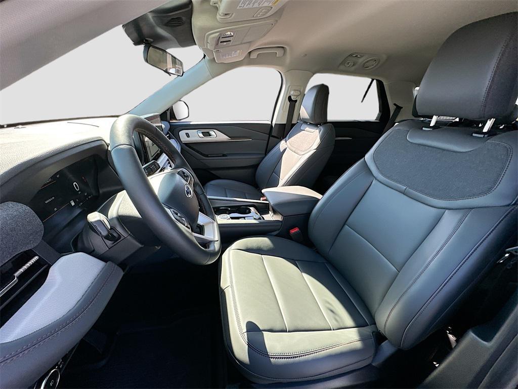new 2025 Ford Explorer car, priced at $45,948