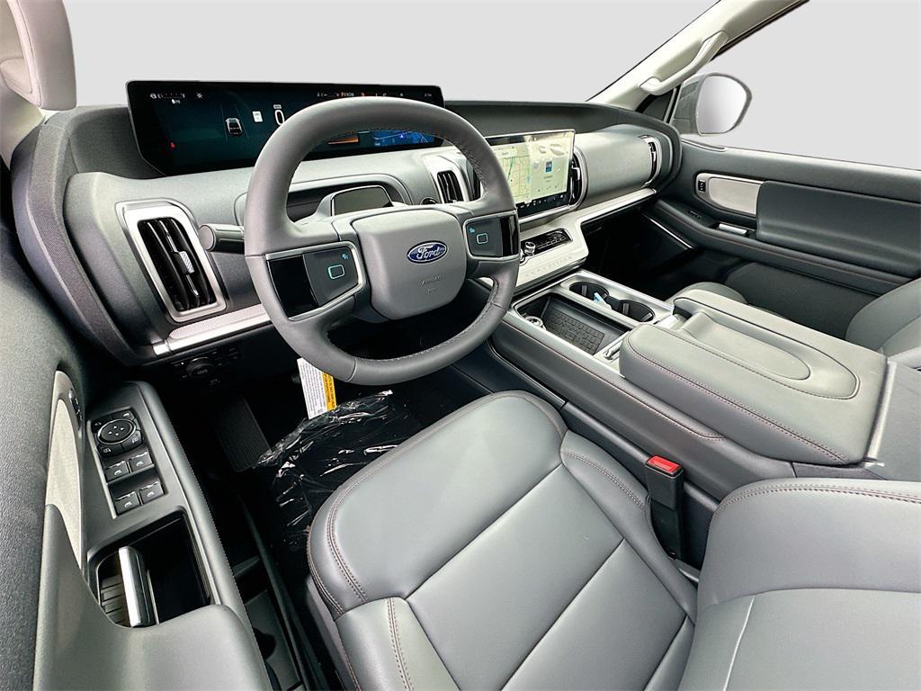 new 2025 Ford Expedition car, priced at $70,655