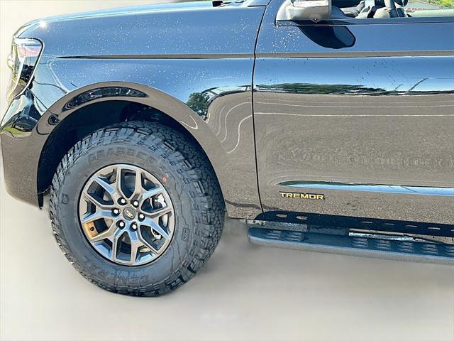new 2025 Ford Expedition car, priced at $82,275