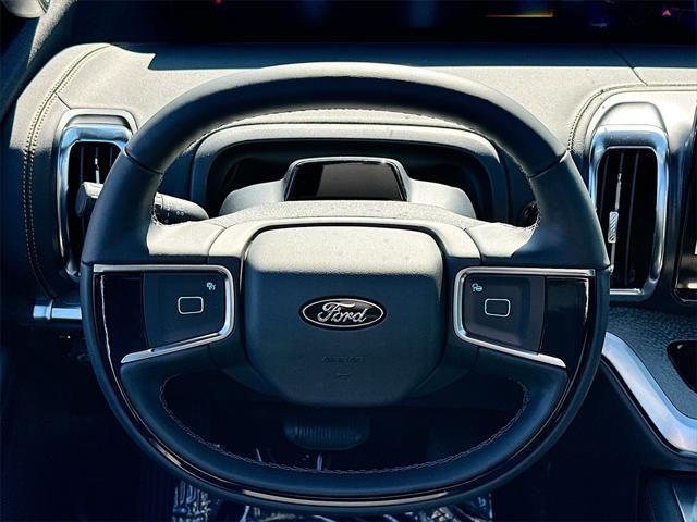new 2025 Ford Expedition car, priced at $82,275