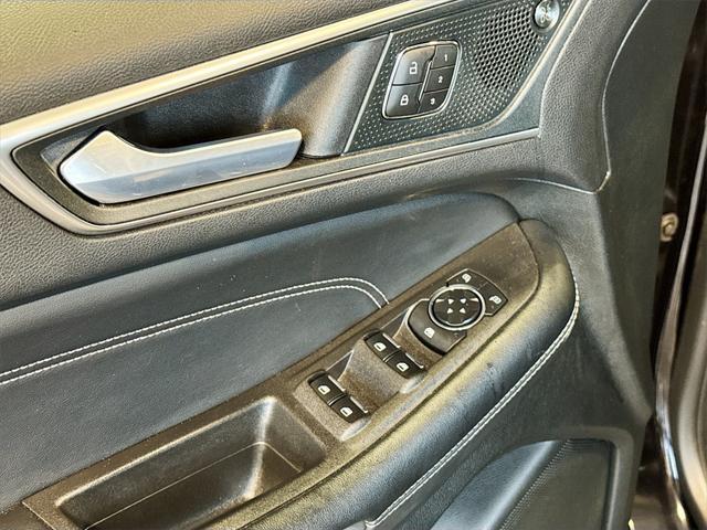 used 2024 Ford Edge car, priced at $34,392