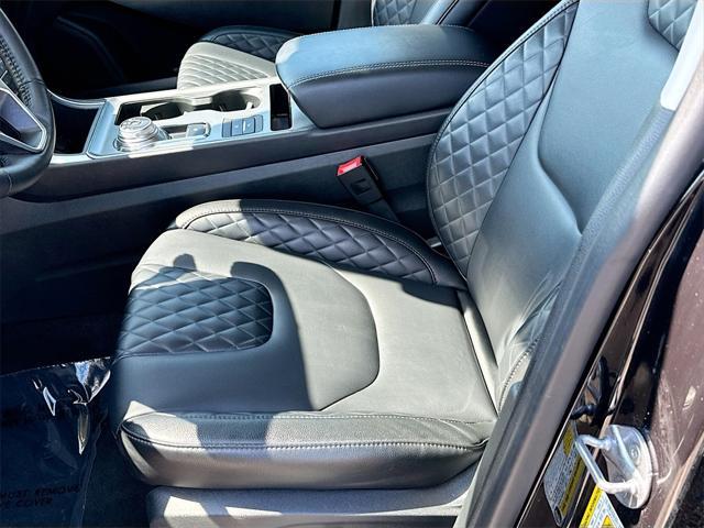 used 2024 Ford Edge car, priced at $31,491
