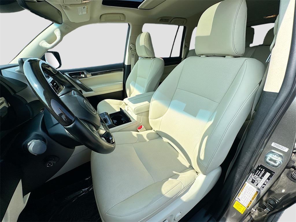 used 2022 Lexus GX 460 car, priced at $54,999