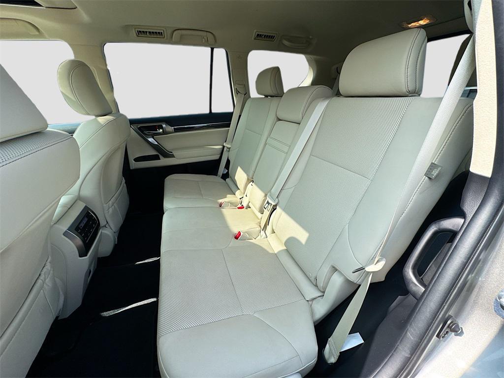 used 2022 Lexus GX 460 car, priced at $54,999