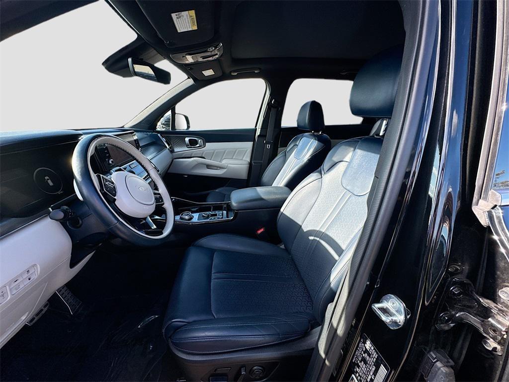 used 2022 Kia Sorento Plug-In Hybrid car, priced at $32,994