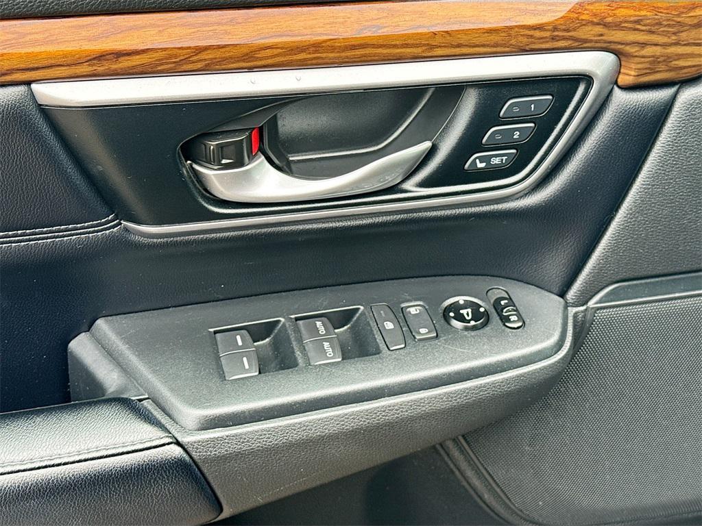 used 2018 Honda CR-V car, priced at $23,998