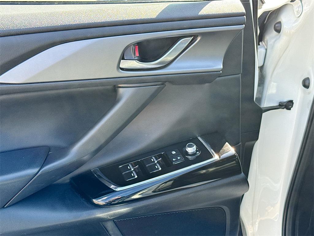 used 2023 Mazda CX-9 car, priced at $26,989
