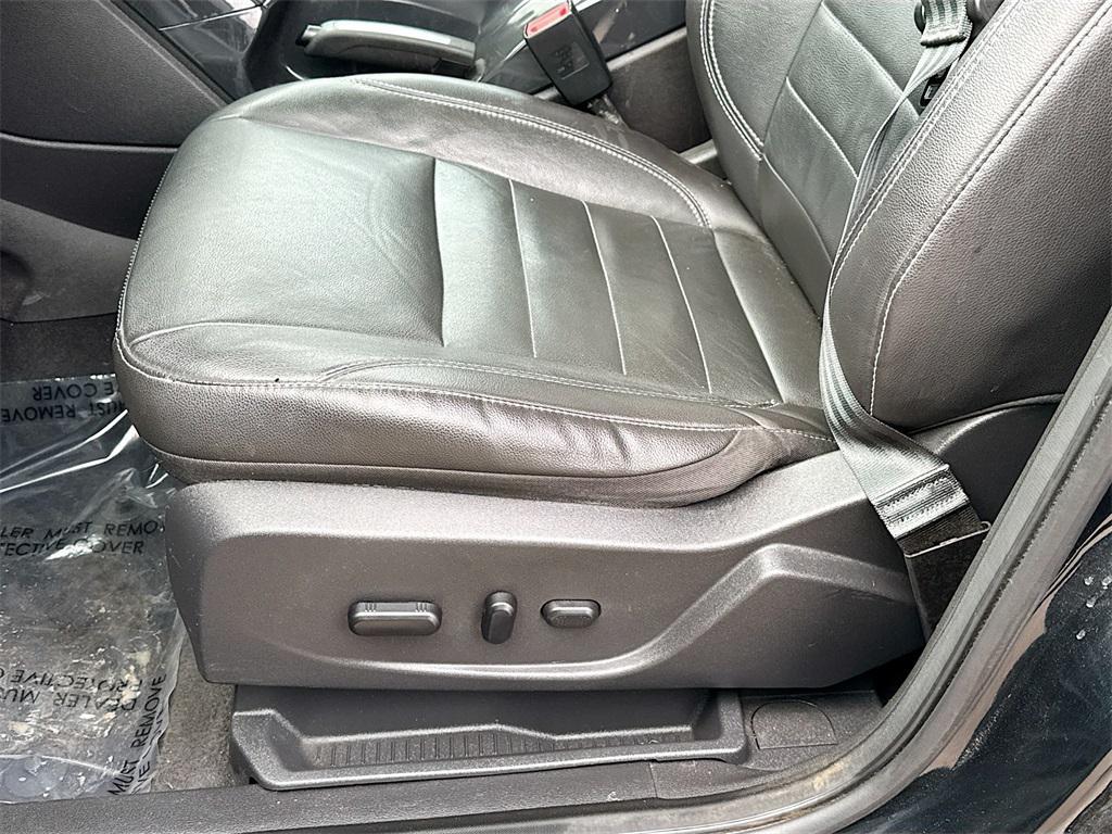 used 2014 Ford Escape car, priced at $10,899