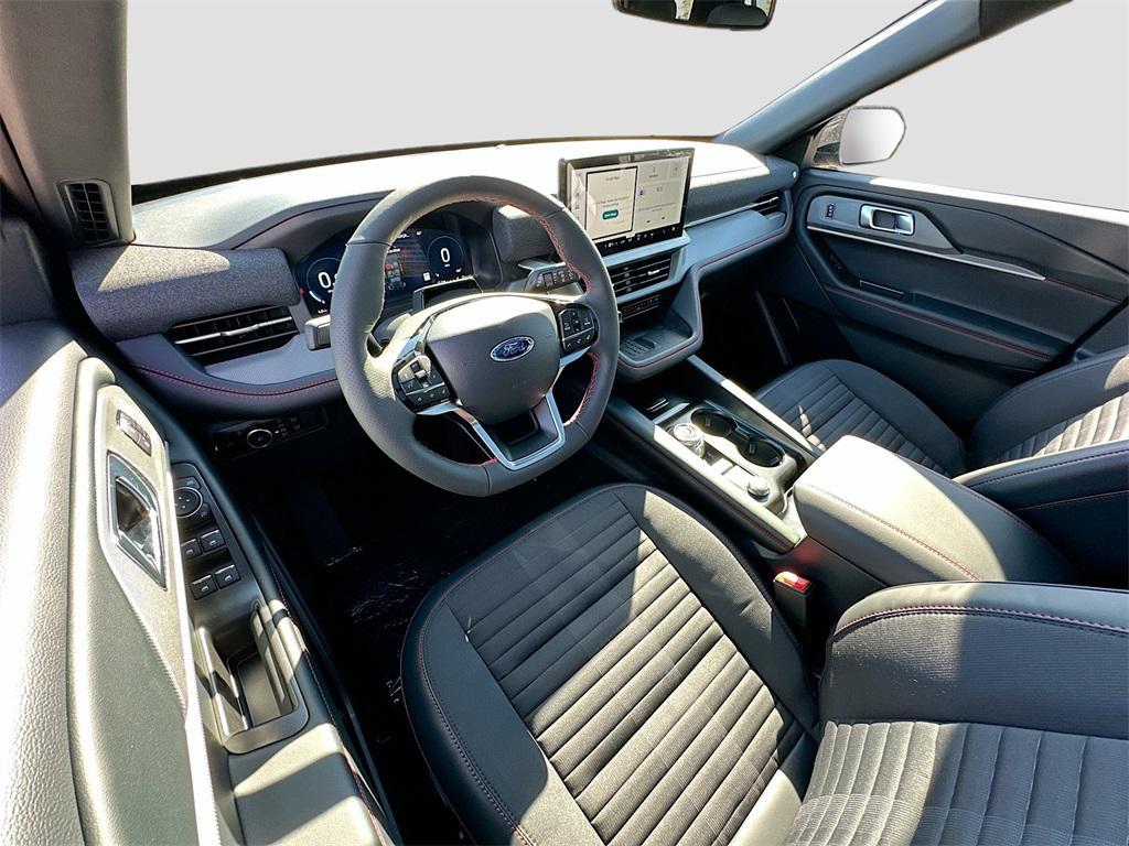new 2025 Ford Explorer car, priced at $50,095