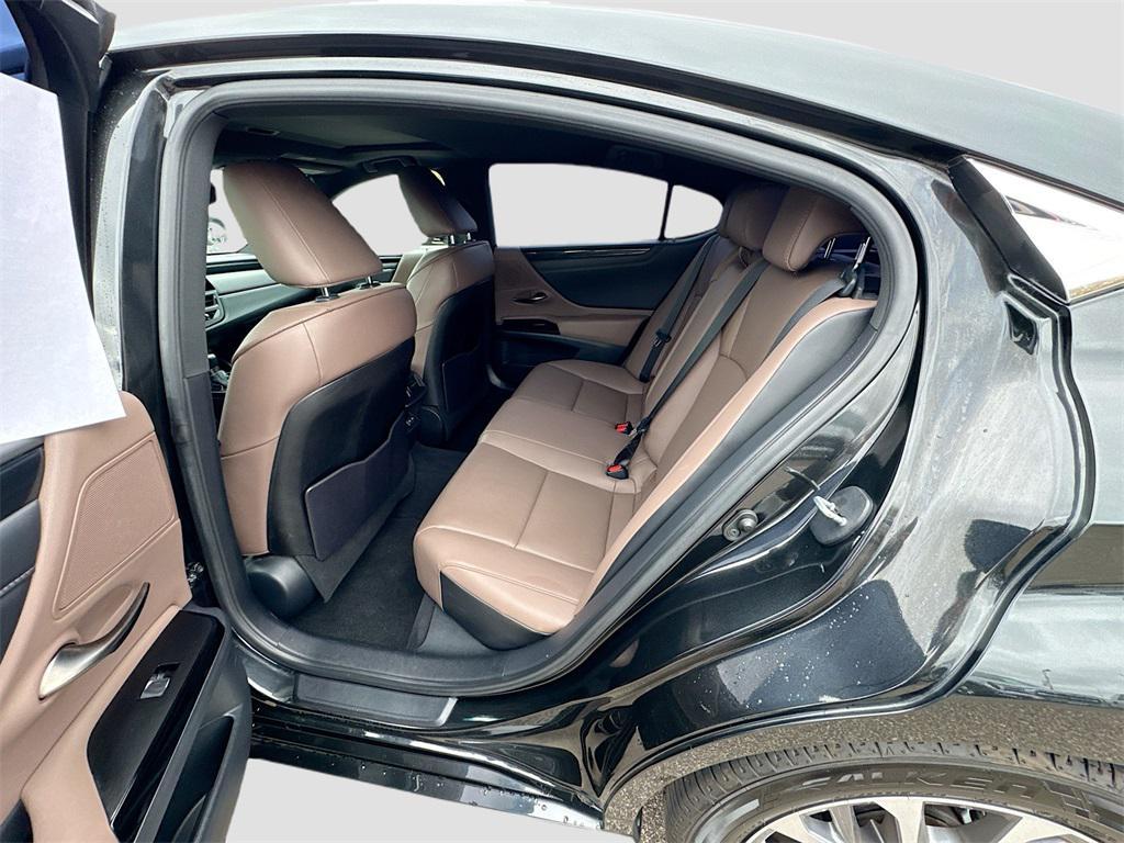 used 2023 Lexus ES 350 car, priced at $38,987