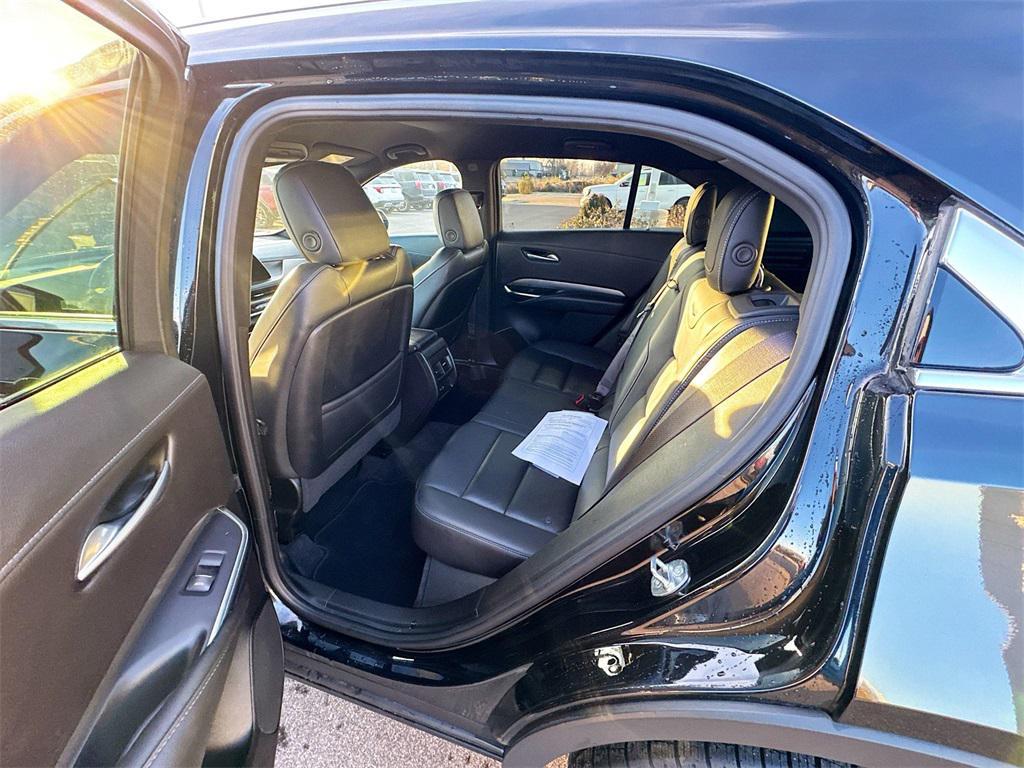 used 2024 Cadillac XT4 car, priced at $31,999