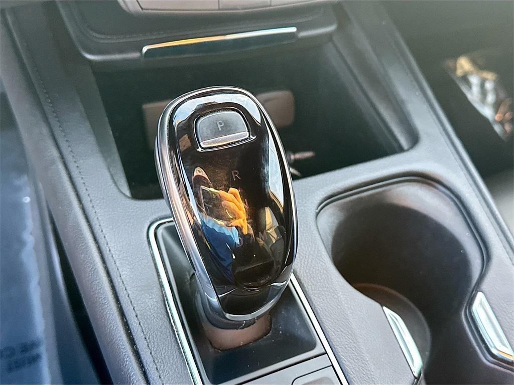 used 2024 Cadillac XT4 car, priced at $31,999