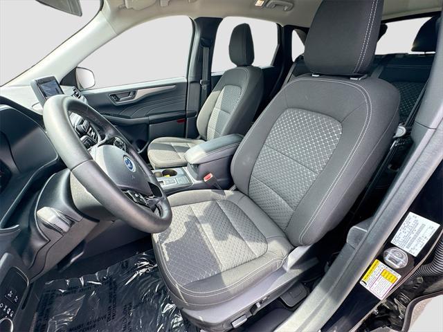 used 2023 Ford Escape car, priced at $25,999
