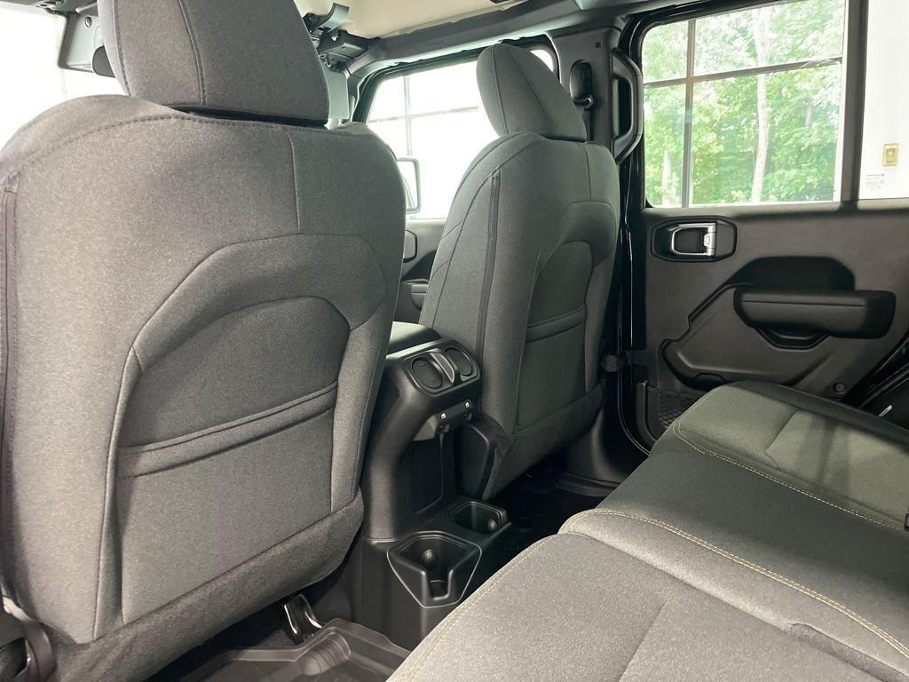 new 2025 Jeep Wrangler car, priced at $37,400