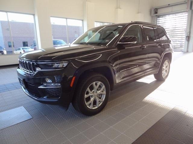 new 2024 Jeep Grand Cherokee car, priced at $54,885