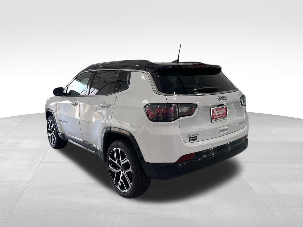 new 2025 Jeep Compass car, priced at $28,500