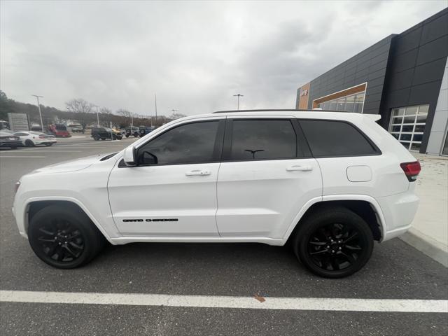 used 2018 Jeep Grand Cherokee car, priced at $18,371