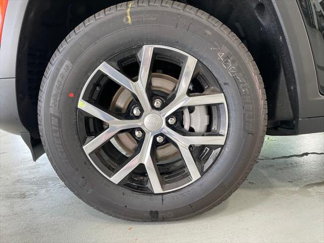 new 2025 Jeep Grand Cherokee car, priced at $39,500