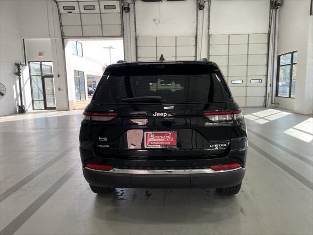 new 2025 Jeep Grand Cherokee car, priced at $41,786