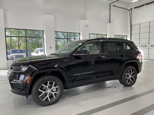 new 2025 Jeep Grand Cherokee car, priced at $41,786