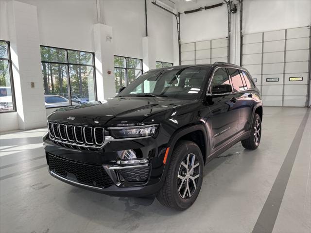 new 2025 Jeep Grand Cherokee car, priced at $41,786