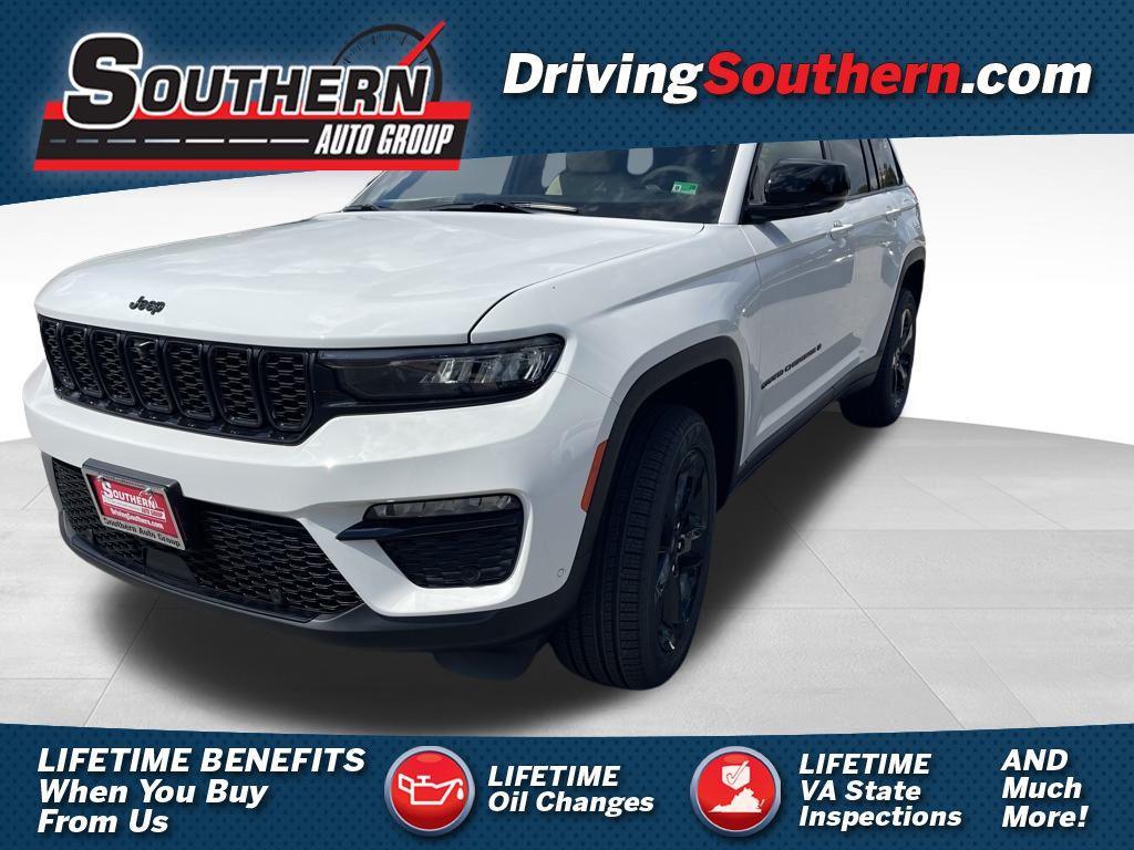 new 2025 Jeep Grand Cherokee car, priced at $45,900