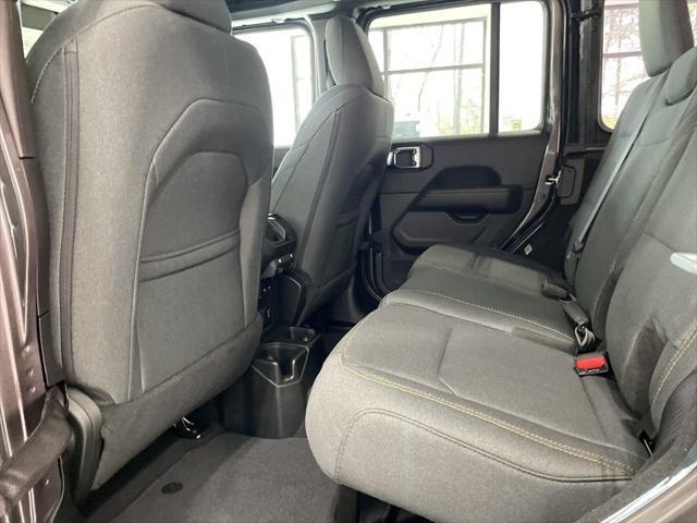 new 2025 Jeep Wrangler car, priced at $45,400