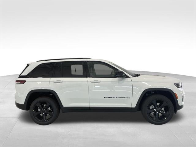 new 2025 Jeep Grand Cherokee car, priced at $43,500