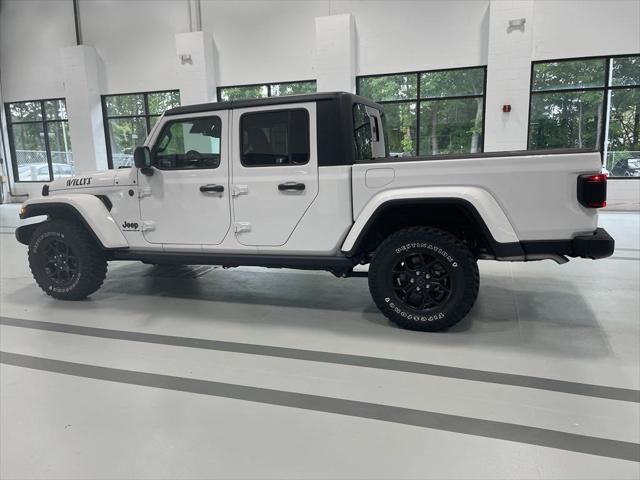 new 2024 Jeep Gladiator car, priced at $40,850