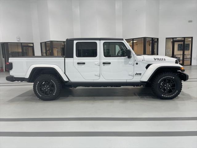 new 2024 Jeep Gladiator car, priced at $40,850