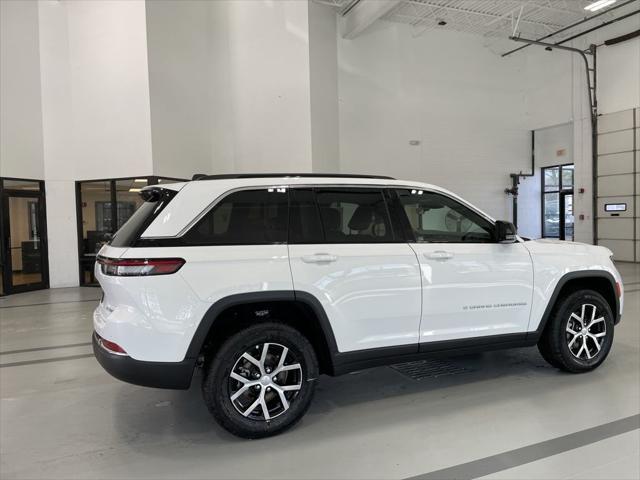 new 2025 Jeep Grand Cherokee car, priced at $39,500