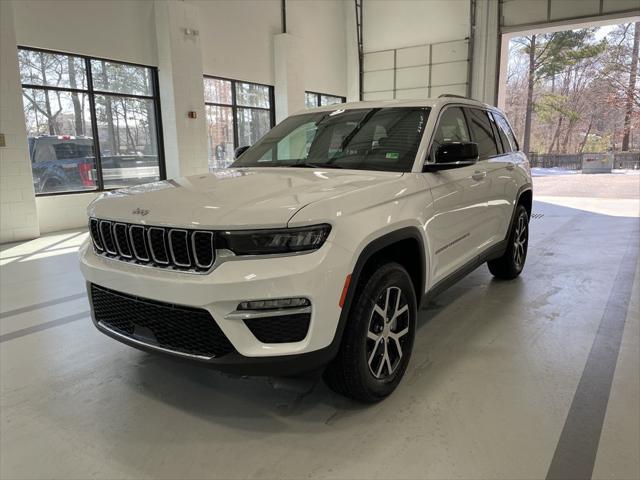 new 2025 Jeep Grand Cherokee car, priced at $39,500