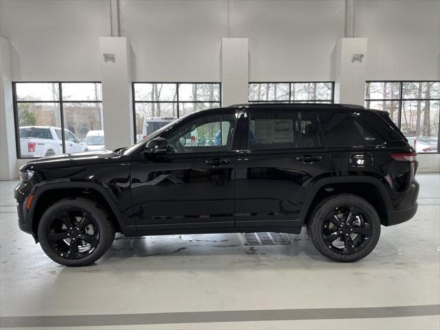 new 2025 Jeep Grand Cherokee car, priced at $41,900