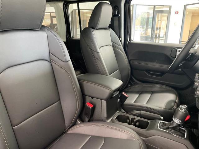 new 2025 Jeep Wrangler car, priced at $46,500