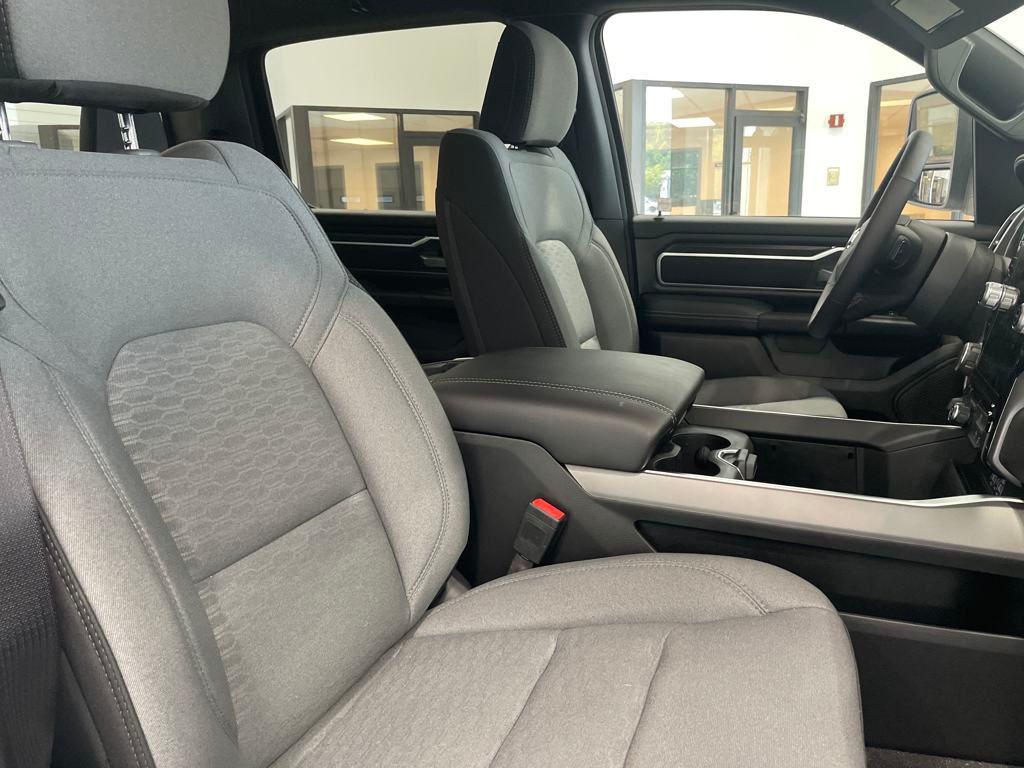 new 2025 Ram 1500 car, priced at $40,751