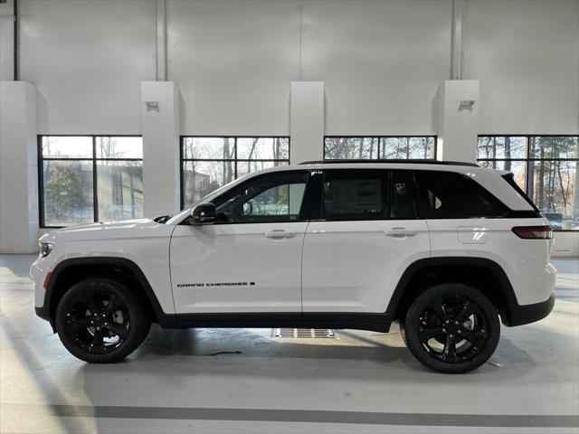 new 2025 Jeep Grand Cherokee car, priced at $42,500