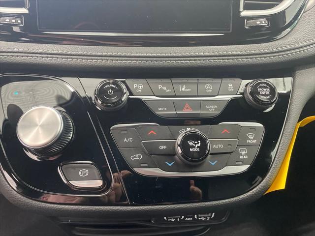 new 2025 Chrysler Pacifica car, priced at $37,500