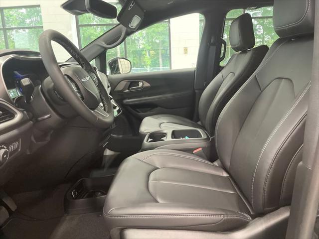 new 2025 Chrysler Pacifica car, priced at $37,500