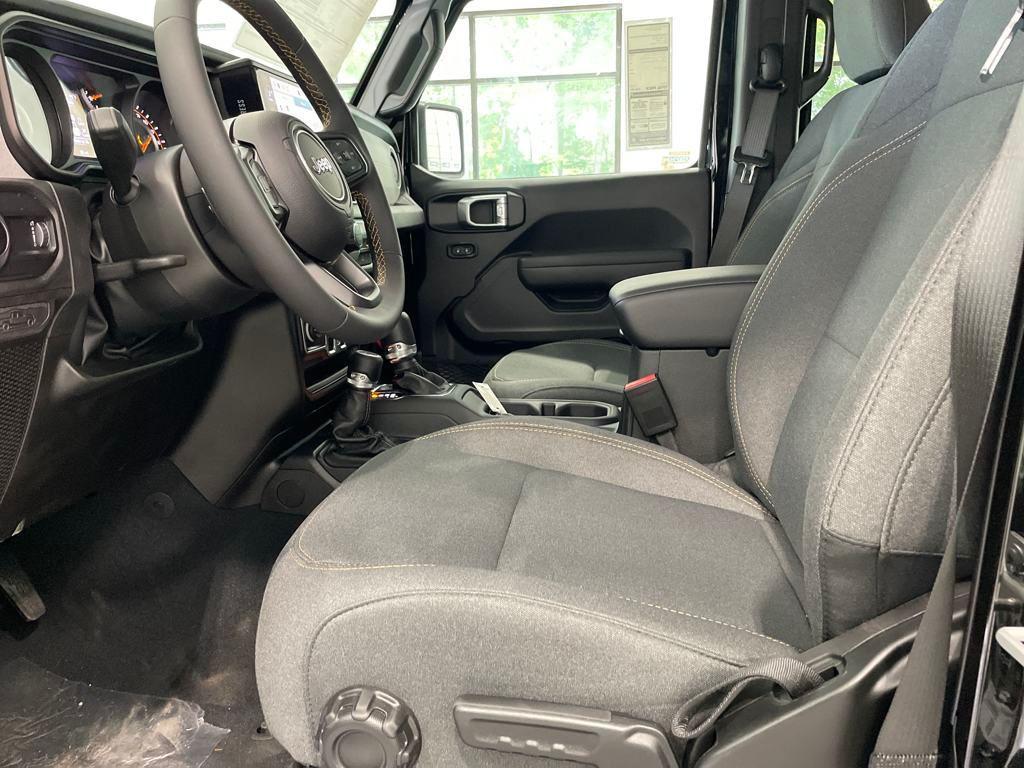 used 2024 Jeep Gladiator car, priced at $36,600