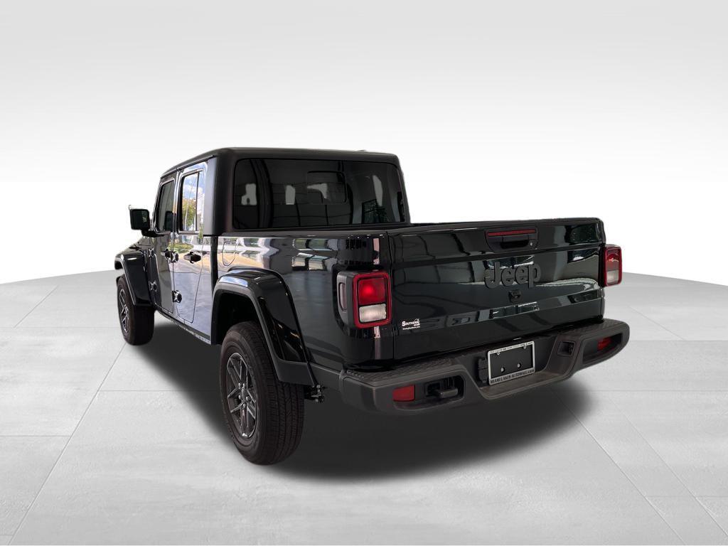 used 2024 Jeep Gladiator car, priced at $36,600