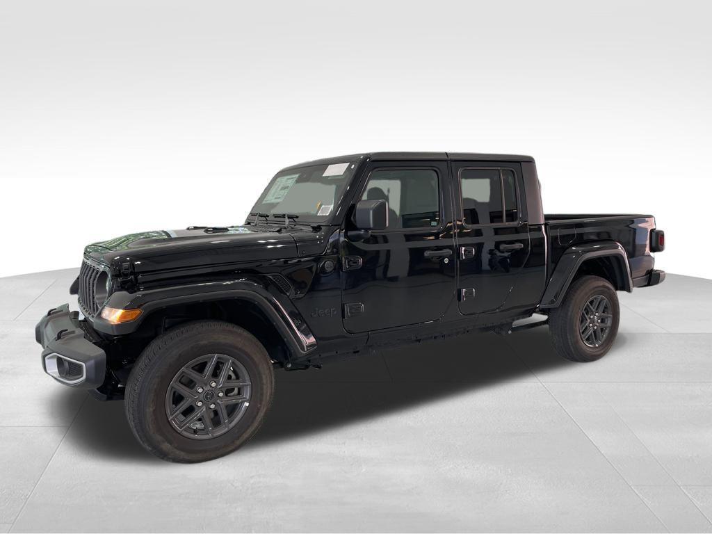 used 2024 Jeep Gladiator car, priced at $36,600