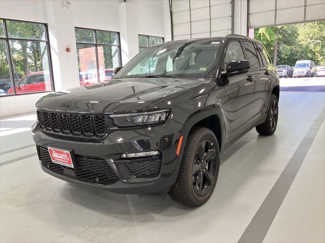 new 2024 Jeep Grand Cherokee car, priced at $41,950