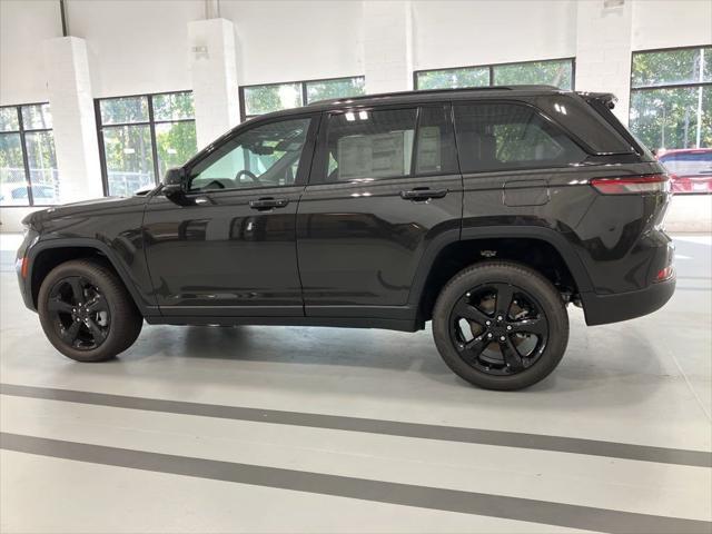 new 2024 Jeep Grand Cherokee car, priced at $41,950