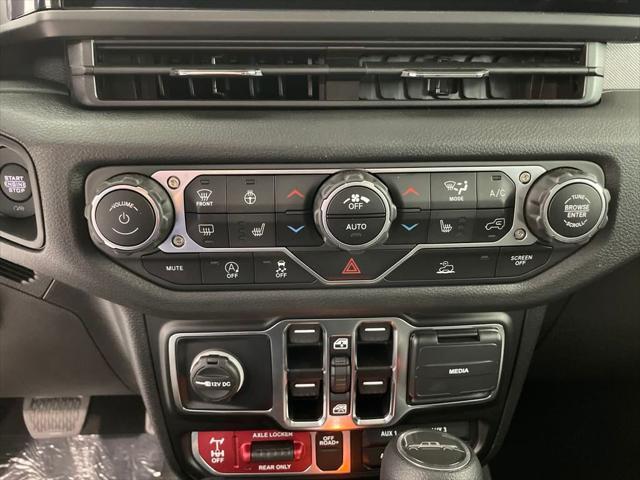 new 2025 Jeep Gladiator car, priced at $42,500