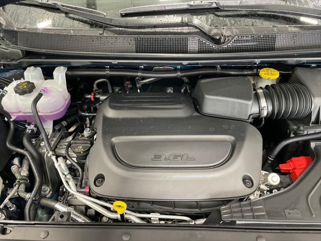 new 2025 Chrysler Pacifica car, priced at $38,500
